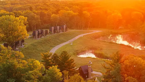 1667 Sherwood Road, Dahinda, IL 61428