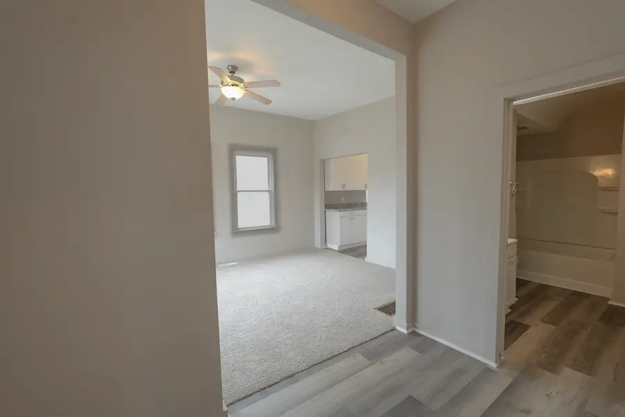 117 E Garfield Street, Davenport, IA 52803 - #3