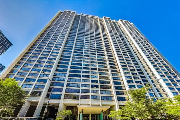 2800 N Lake Shore Drive #414, Chicago, IL 60657