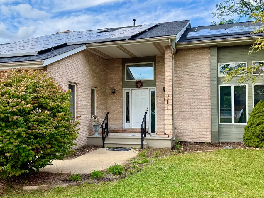 120 W Grandin Road, Morris, IL 60450 - #3