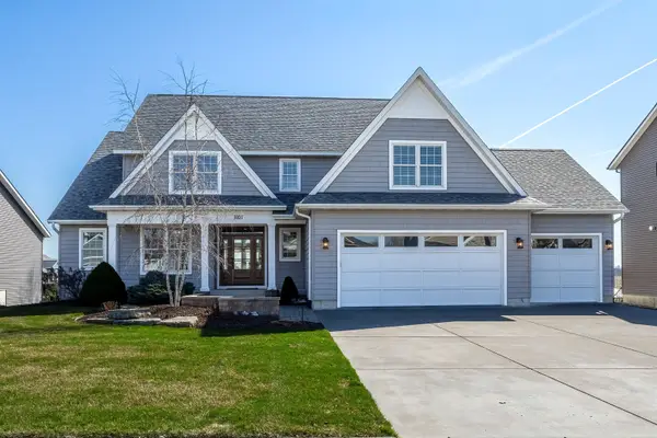 1007 S 8th Street, Eldridge, IA 52748