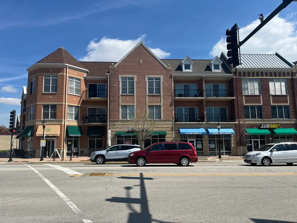 40 E Northwest Highway #202, Mount Prospect, IL 60056 - #1