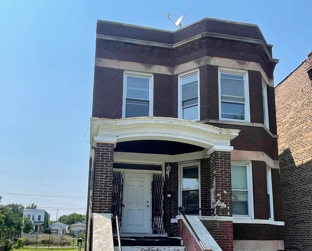 6740 S Saint Lawrence Avenue, Chicago, IL 60637 - #1