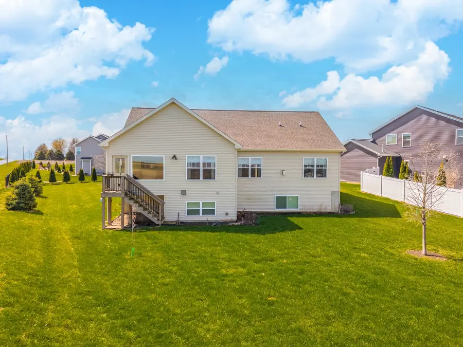 19 Red Maple Court, Bloomington, IL 61705 - #2