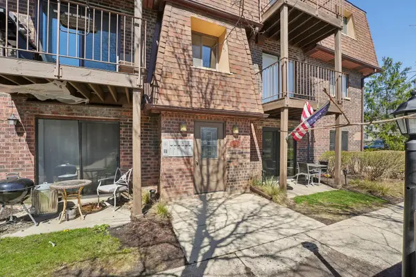 Address Withheld By Seller, Lombard, IL 60148