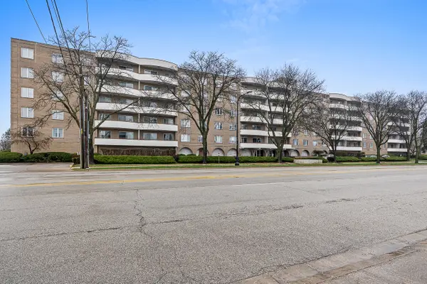 6400 N Cicero Avenue #611, Lincolnwood, IL 60712
