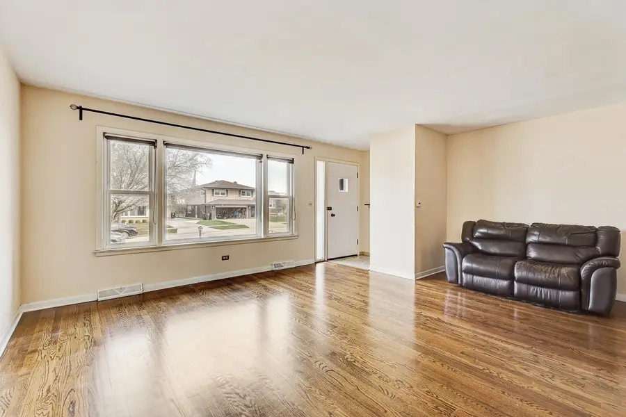 8621 W Madison Drive, Niles, IL 60714 - #3