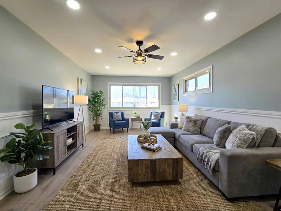 Address Withheld By Seller, Streamwood, IL 60107 - #3