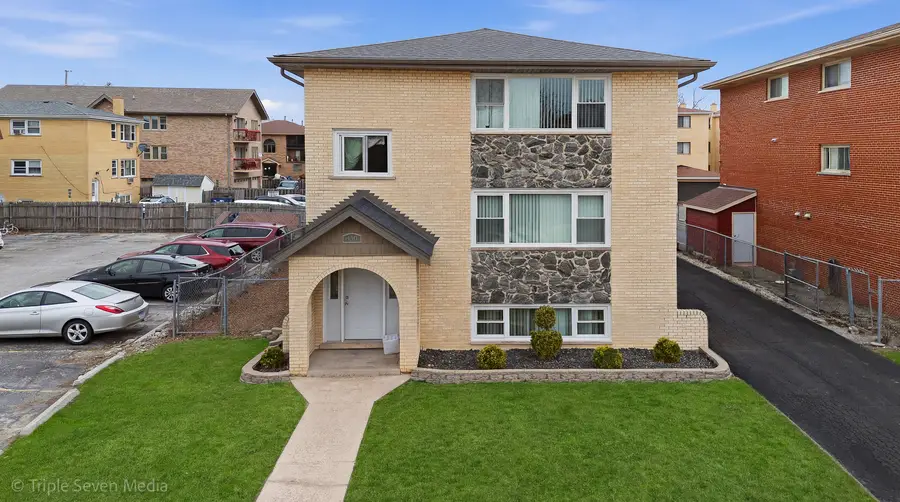 10301 Mcvicker Avenue, Chicago Ridge, IL 60415 - #2