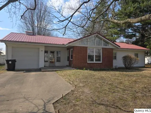 105 S Clermont St, Bowen, IL 62316 - #1