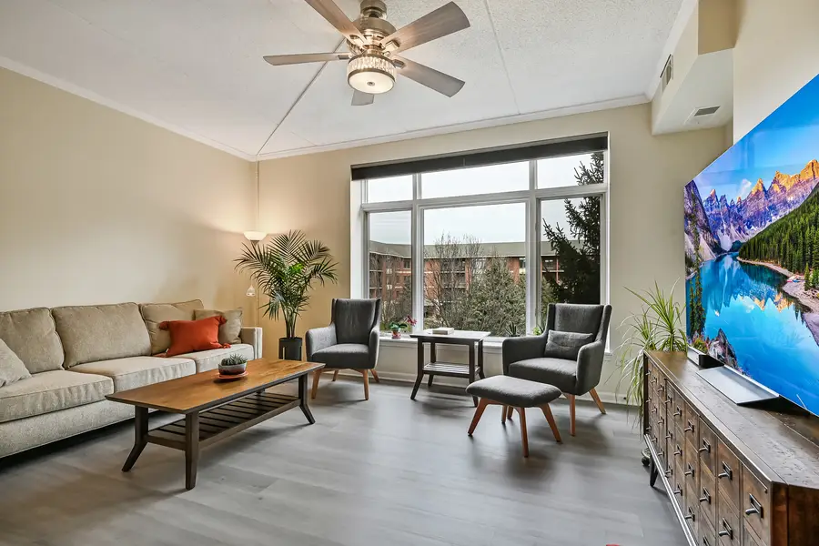 855 E 22nd Street #318, Lombard, IL 60148 - #3