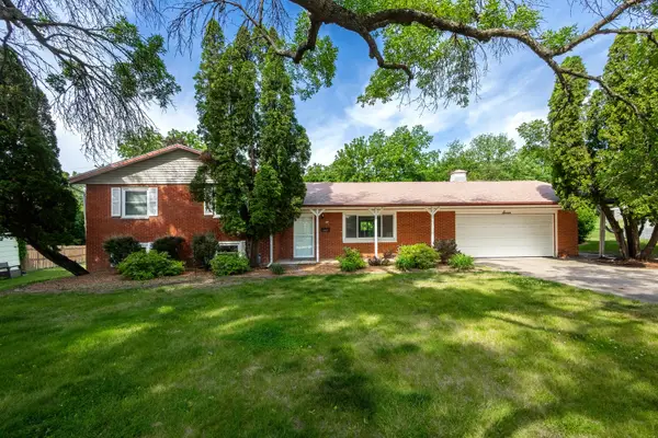 7 Archer Court, Davenport, IA 52804