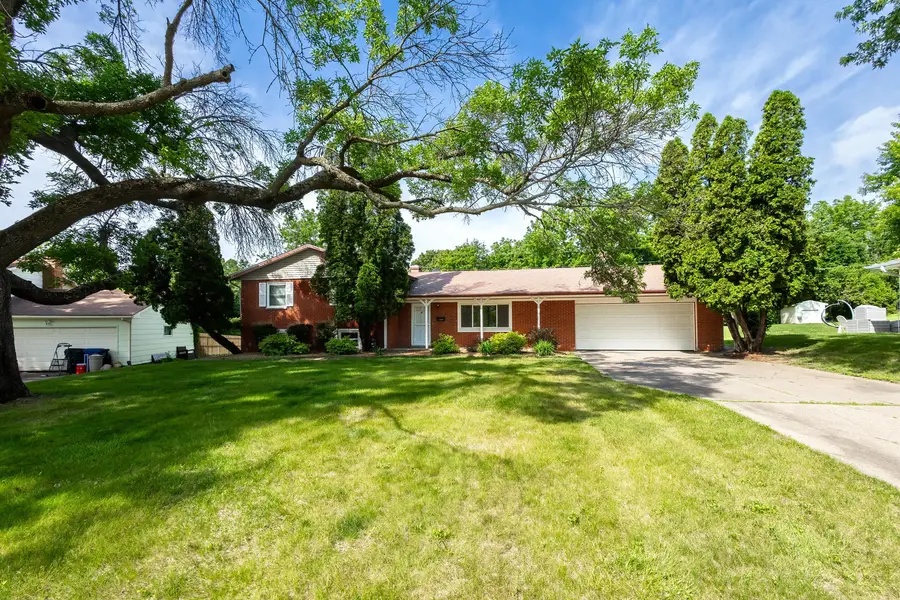 7 Archer Court, Davenport, IA 52804 - #2