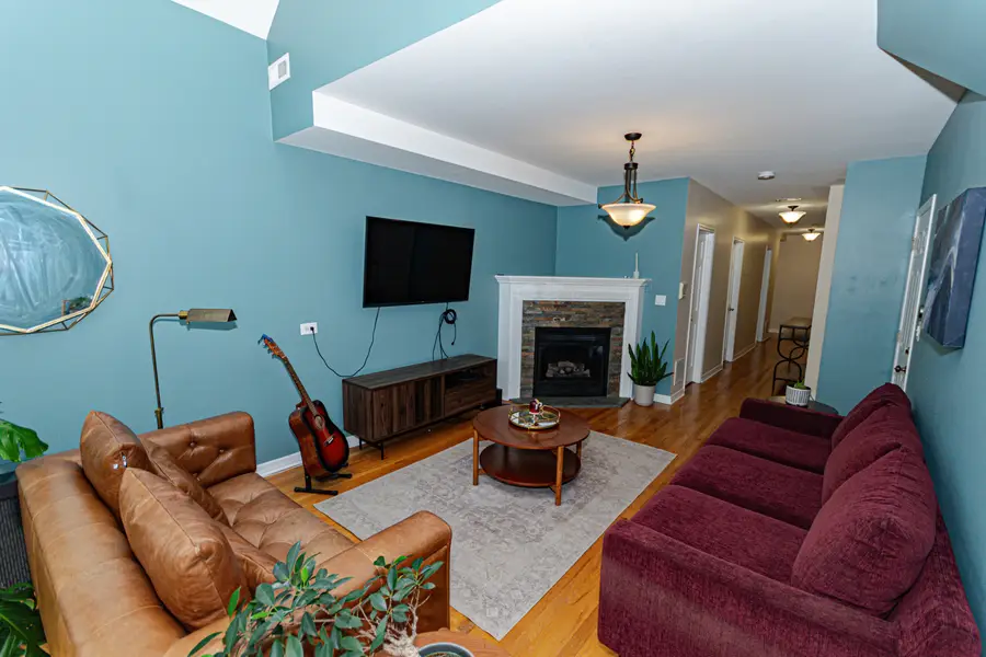 1325 W George Street #3, Chicago, IL 60657 - #3