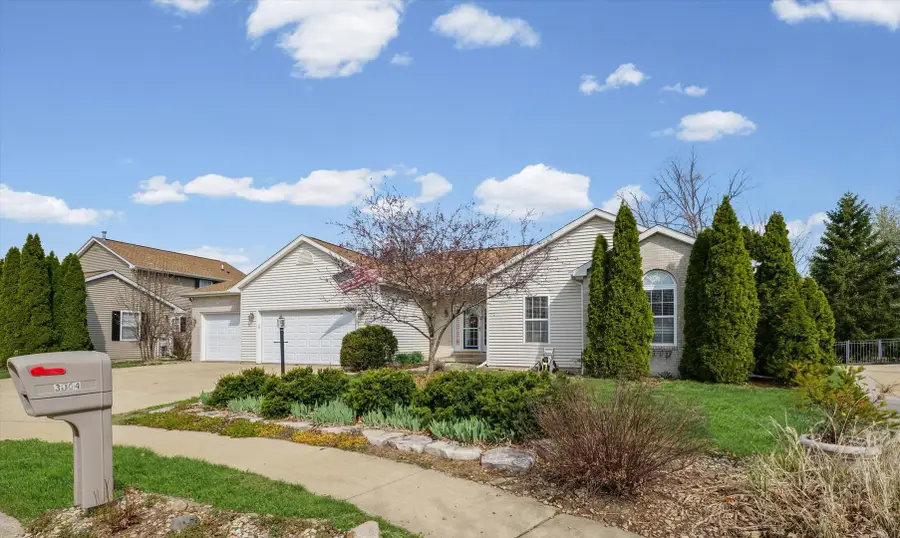 3004 Countrybend Lane, Champaign, IL 61822 - #2