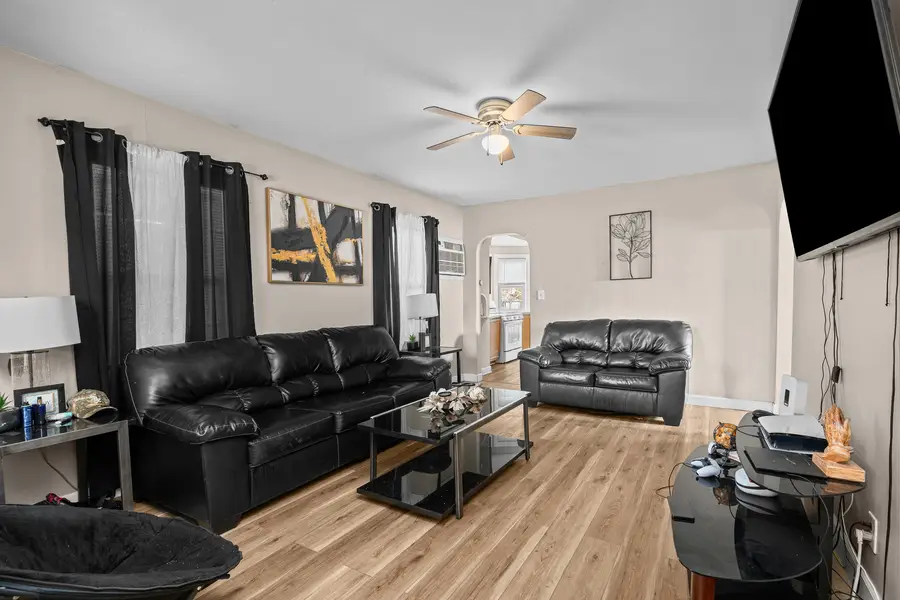 1021 21st Avenue, Rock Island, IL 61201 - #3