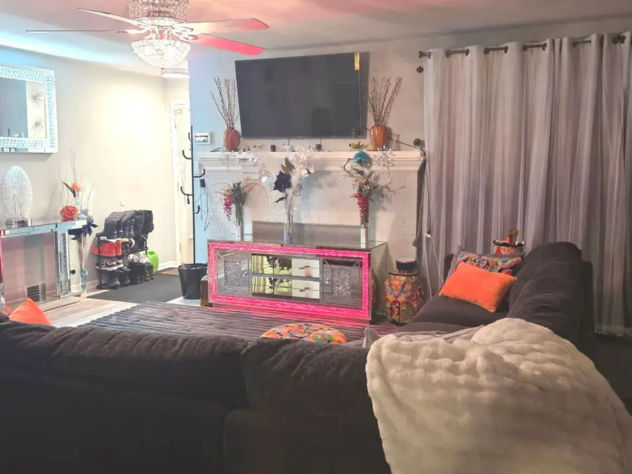 17112 Whittier Avenue, Hazel Crest, IL 60429 - #3