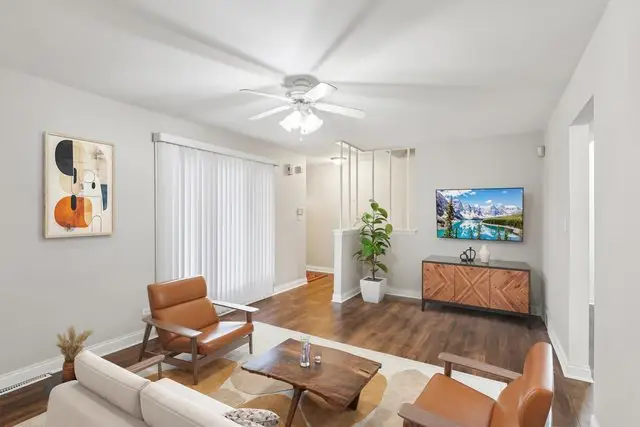 9408 Noel Avenue, Des Plaines, IL 60016 - #2