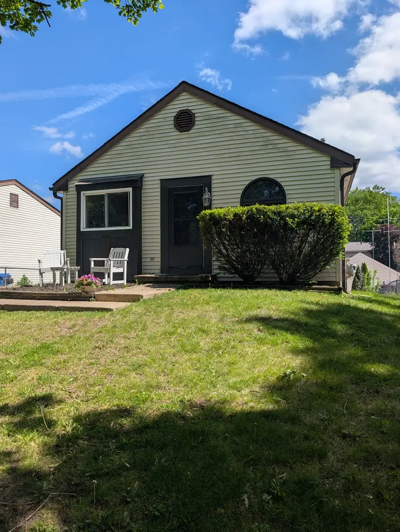 904 Britta Lane, Geneva, IL 60134 - #1