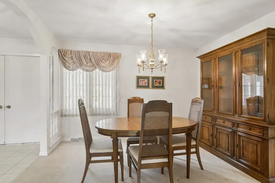 1067 S Whippoorwill Lane, Palatine, IL 60067 - #2