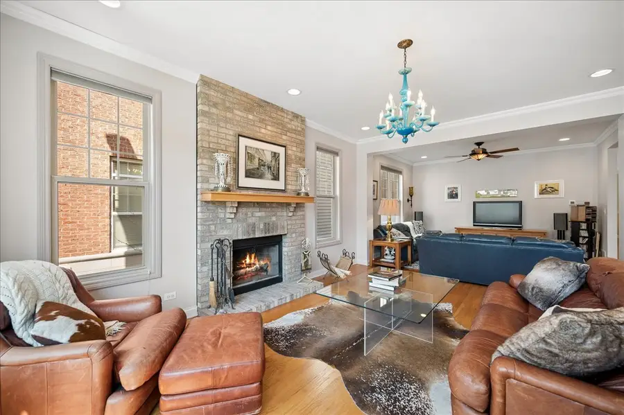 2325 Sundrop Drive, Glenview, IL 60026 - #3