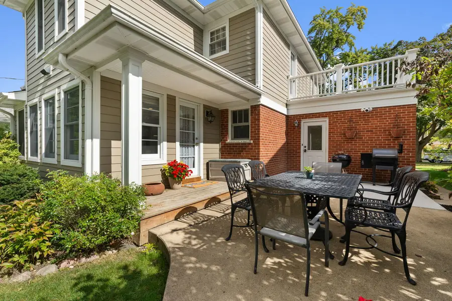 528 S Walnut Avenue, Arlington Heights, IL 60005 - #3