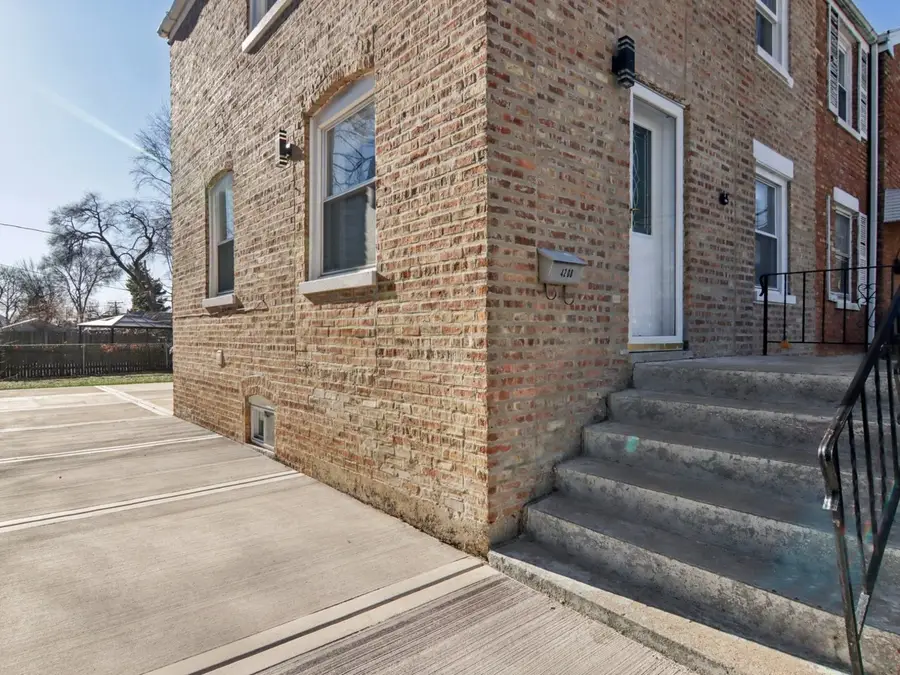 4208 Oak Street, Bellwood, IL 60104 - #3