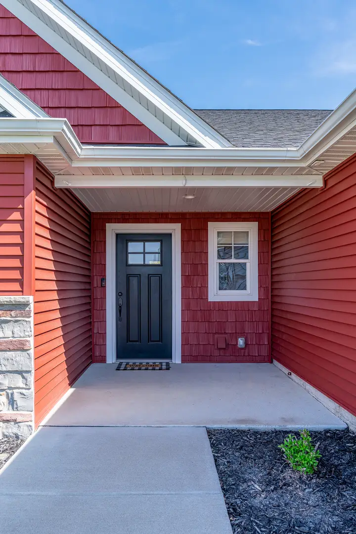 1240 Olde Brandy Lane, Davenport, IA 52807 - #2