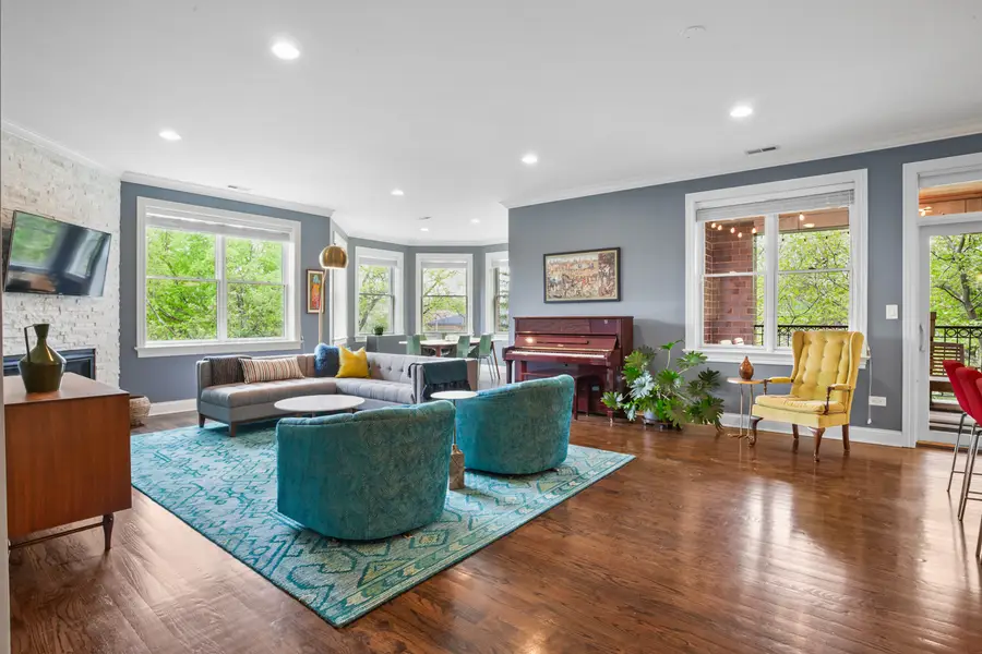2752 W Argyle Street #3, Chicago, IL 60625 - #3