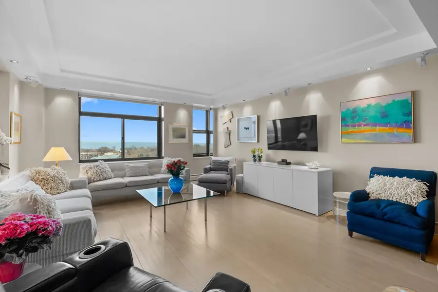 2100 N Lincoln Park West #8DN, Chicago, IL 60614 - #3