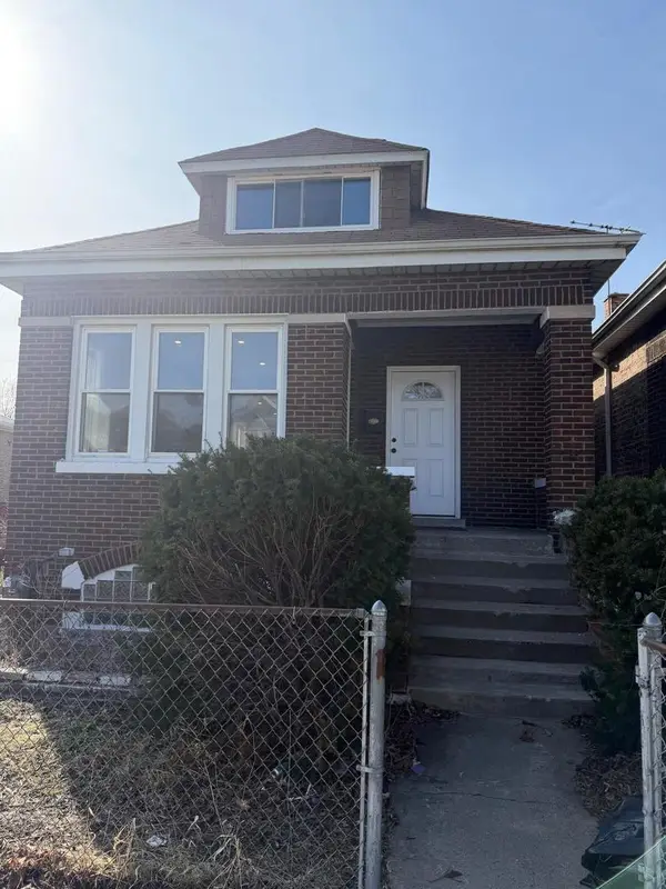 10426 S Calhoun Avenue, Chicago, IL 60617