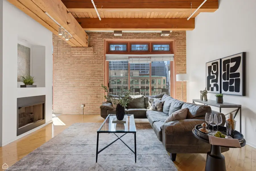 360 W Illinois Street #531, Chicago, IL 60654 - #2