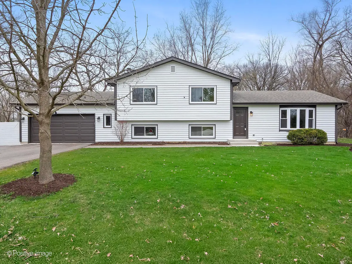 30W243 Wiant Road, West Chicago, IL 60185 - #1