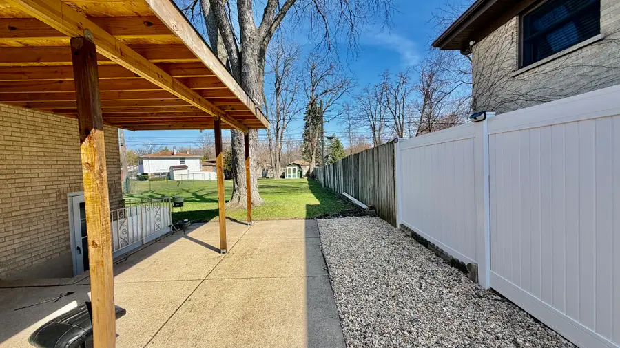 1895 Birch Street, Des Plaines, IL 60018 - #3