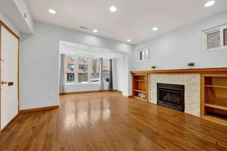 7223 N Damen Avenue, Chicago, IL 60645 - #2