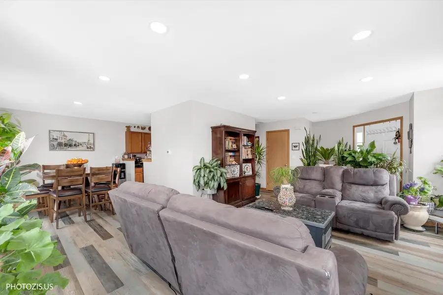 580 S Annandale Drive, Lake In The Hills, IL 60156 - #3