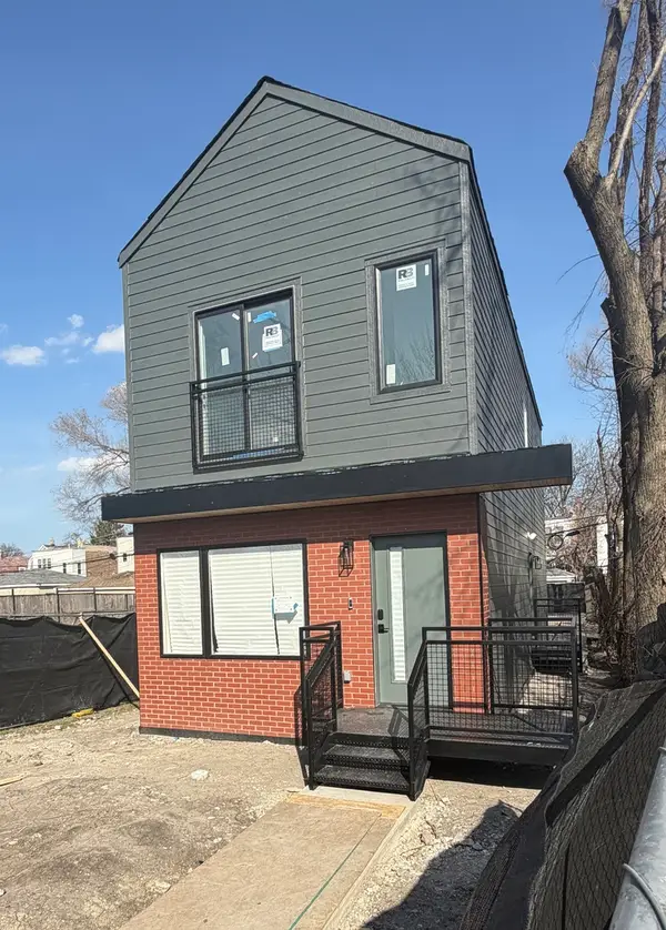 611 N Lawndale Avenue, Chicago, IL 60624