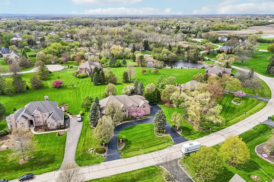 25246 N Abbey Glenn Drive, Hawthorn Woods, IL 60047 - #2