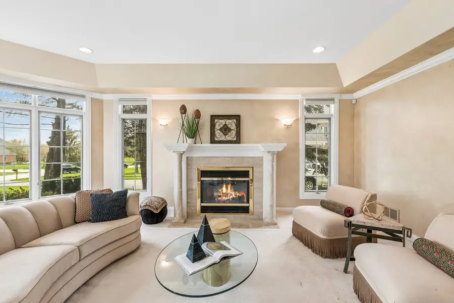 25246 N Abbey Glenn Drive, Hawthorn Woods, IL 60047 - #3