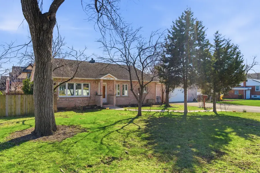 10033 Montrose Avenue, Schiller Park, IL 60176 - #2