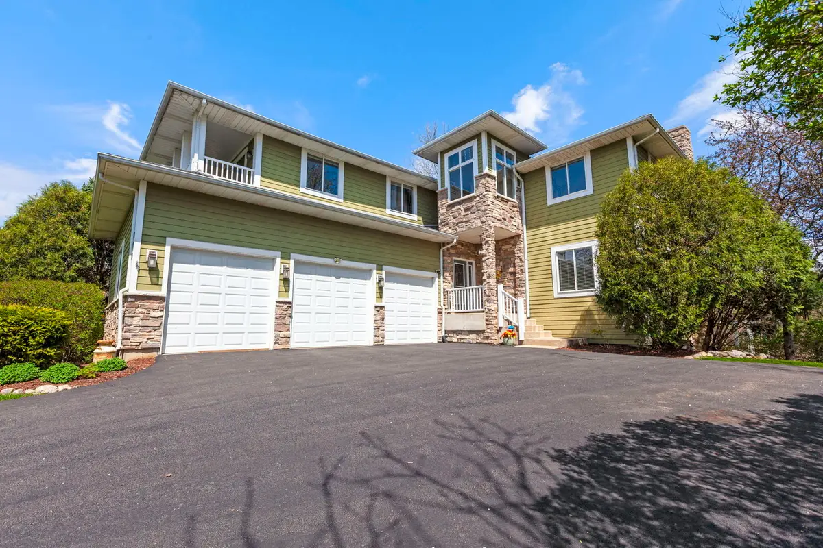 980 Dakota Drive, Woodstock, IL 60098 - #1