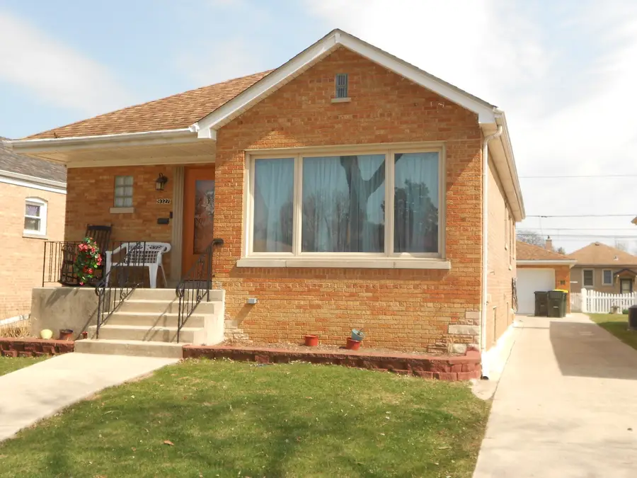 9327 S Avers Avenue, Evergreen Park, IL 60805 - #2