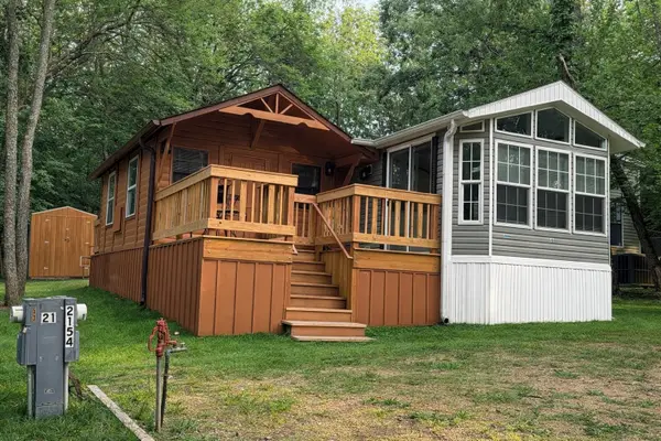 21-54 Woodhaven Lakes Drive, Sublette, IL 61367