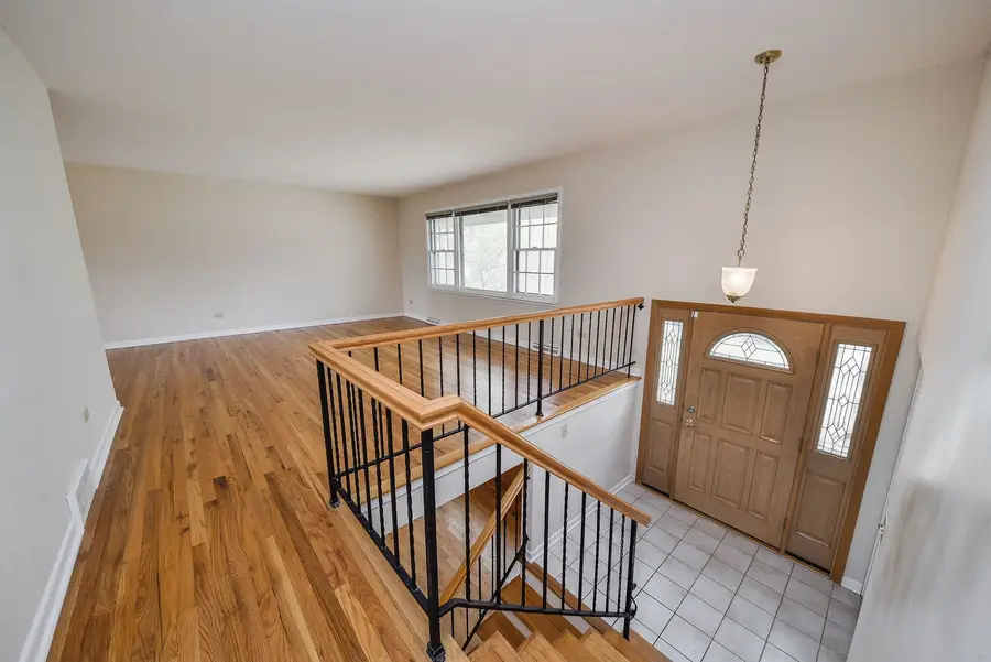 955 Ford Avenue, Elgin, IL 60120 - #2