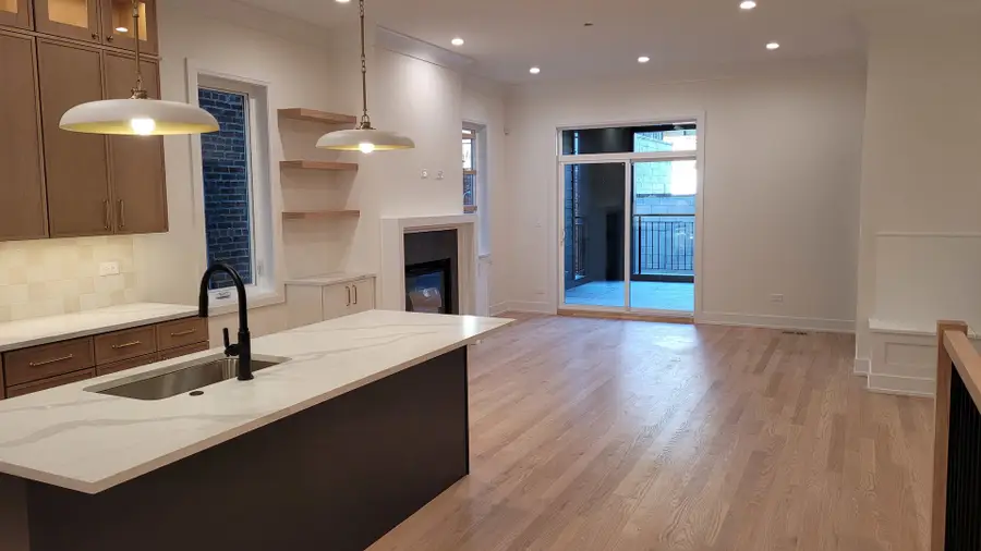 941 N Winchester Avenue #1, Chicago, IL 60622 - #2