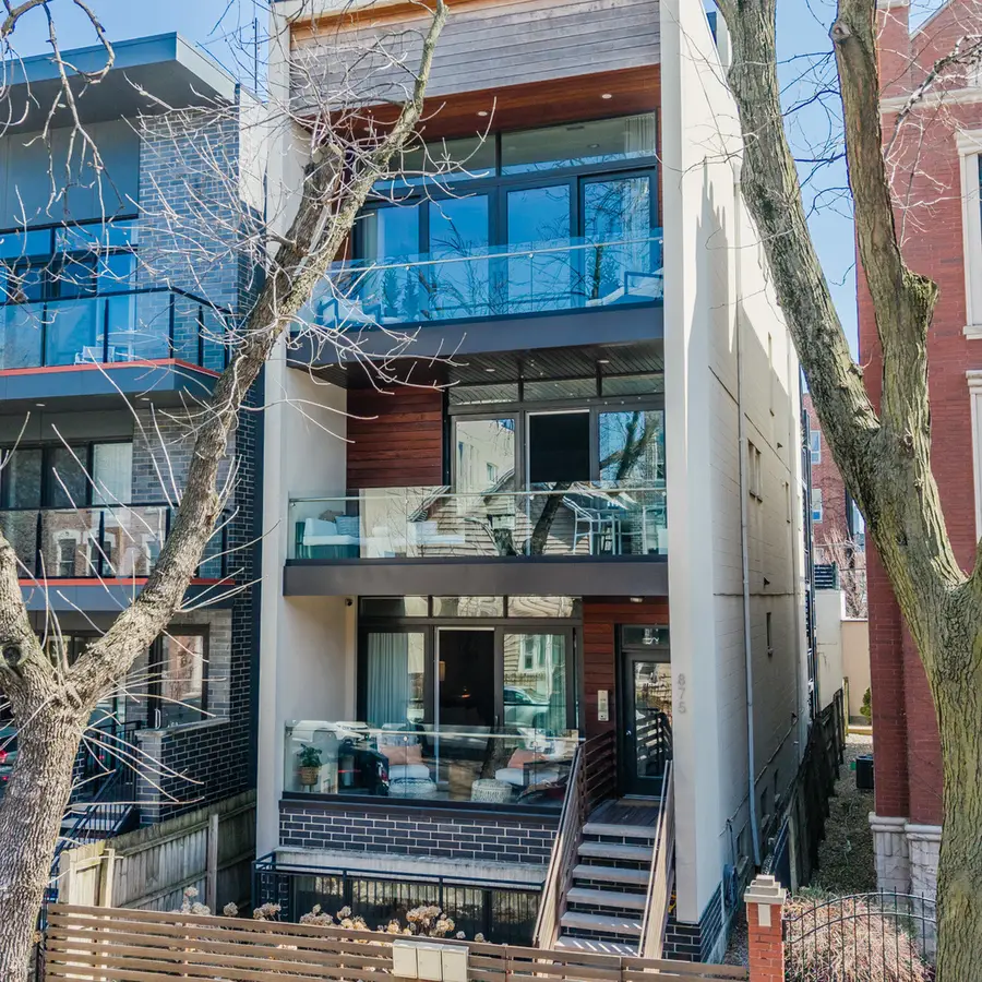 875 N Marshfield Avenue #1, Chicago, IL 60622 - #2