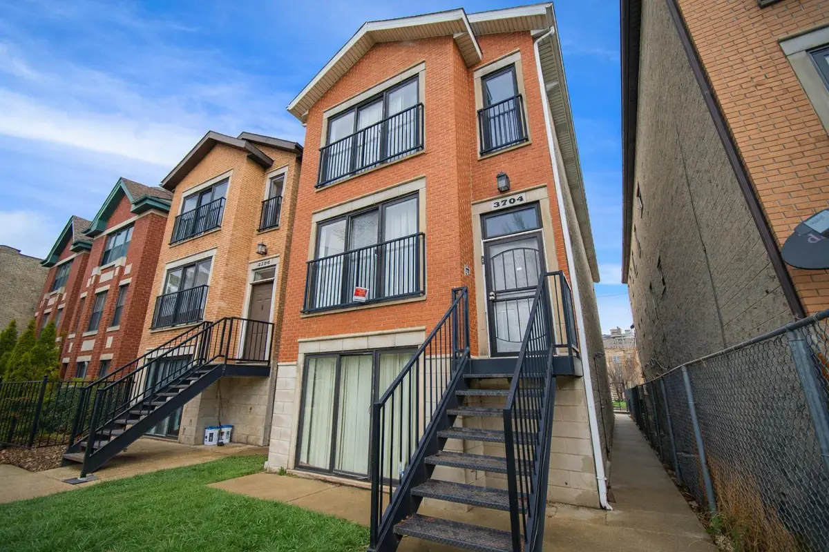 3704 W Lexington Street, Chicago, IL 60624 - #1