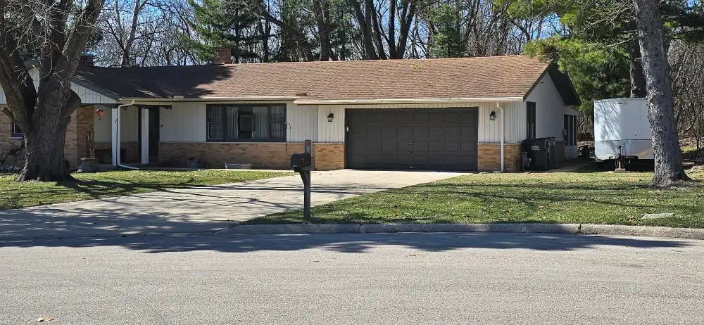 205 N Dale Avenue, McHenry, IL 60050 - #1