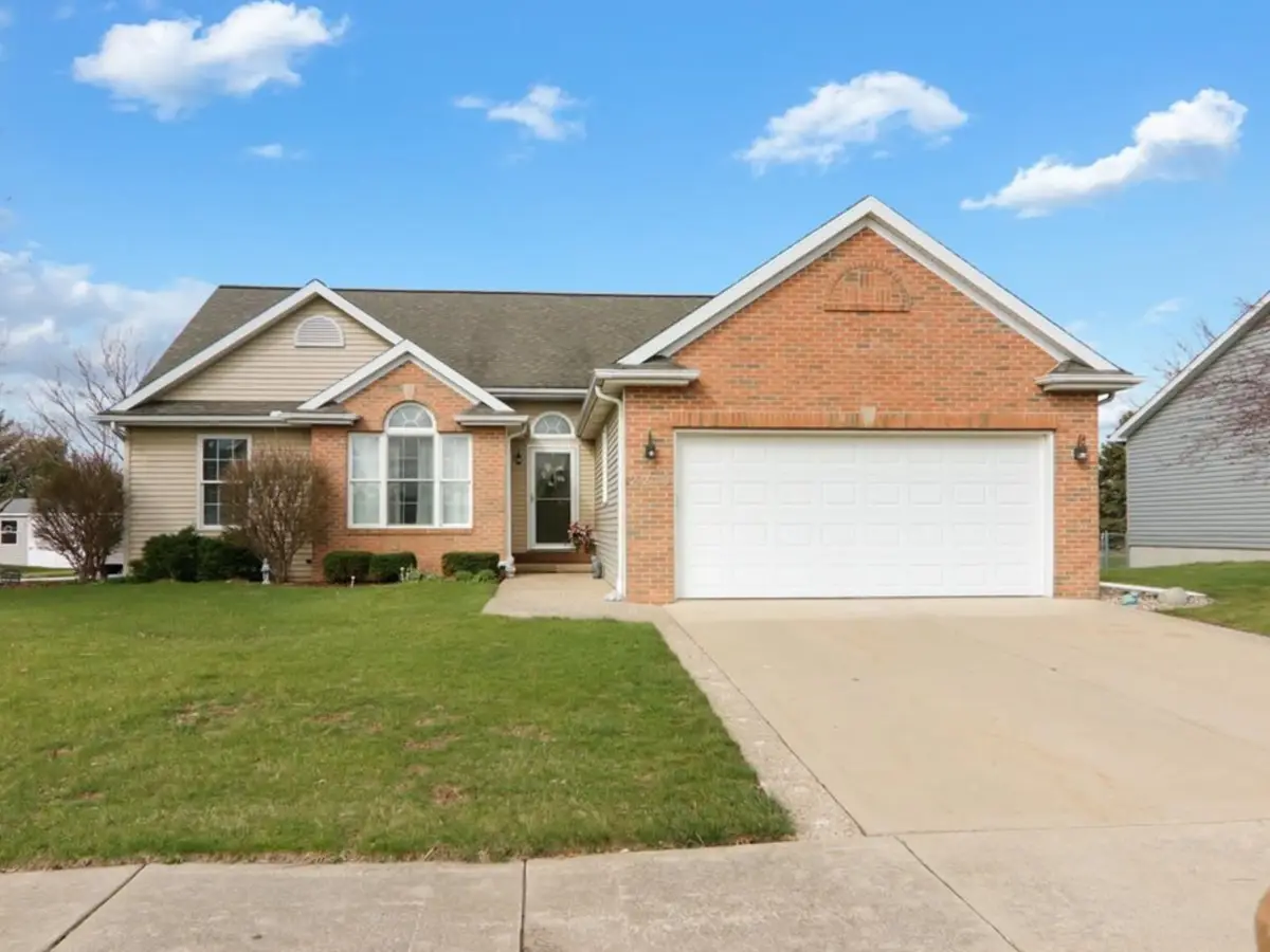 2219 Bracebridge Road, Bloomington, IL 61705 - #1