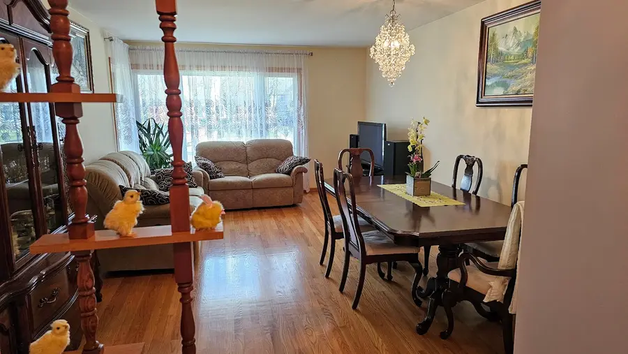 1208 N Walnut Avenue, Arlington Heights, IL 60004 - #3